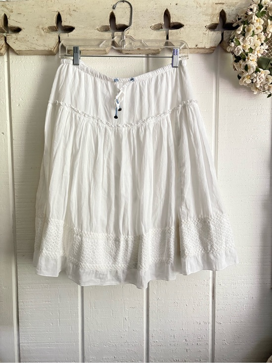 American Eagle Outfitters Dresses & Skirts - White Cotton Skirt American Eagle